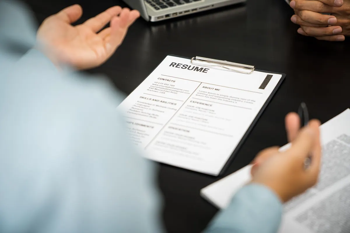 Managed Compliance Background Check: Guide and Platforms